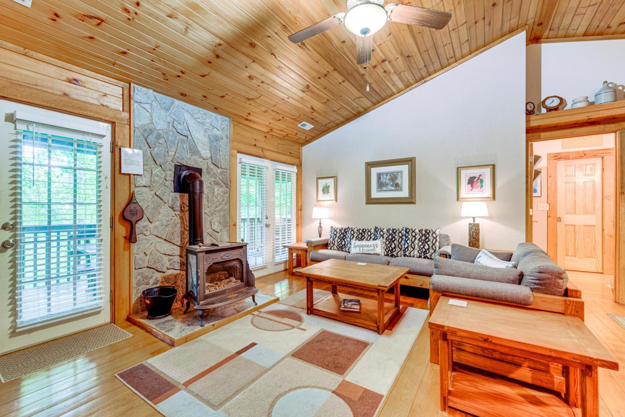 Serene Maggie Valley Retreat With Deck And Hot Tub! מראה חיצוני תמונה