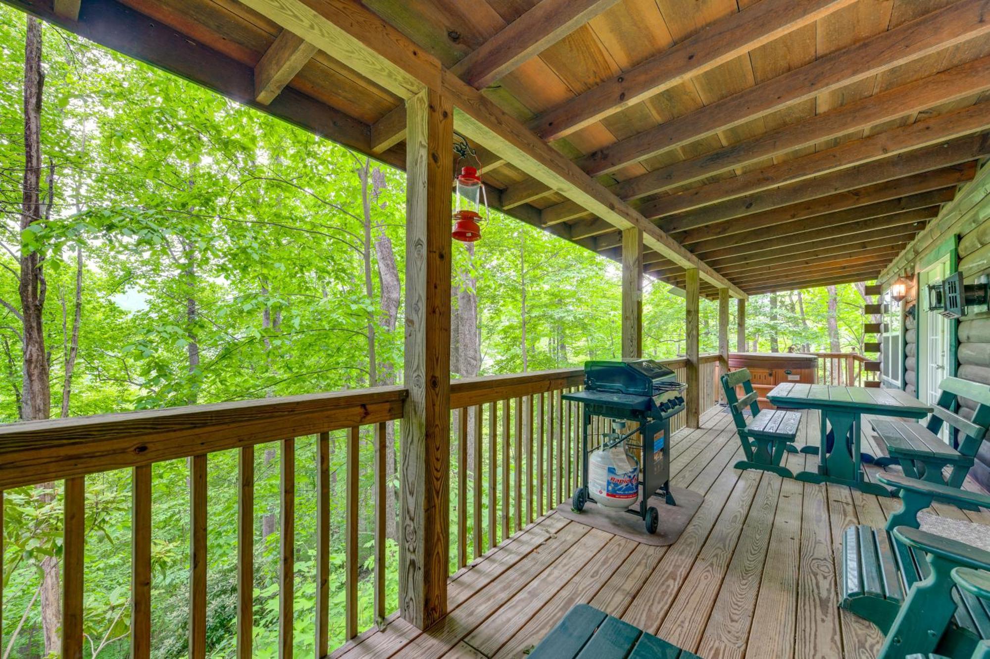 Serene Maggie Valley Retreat With Deck And Hot Tub! מראה חיצוני תמונה
